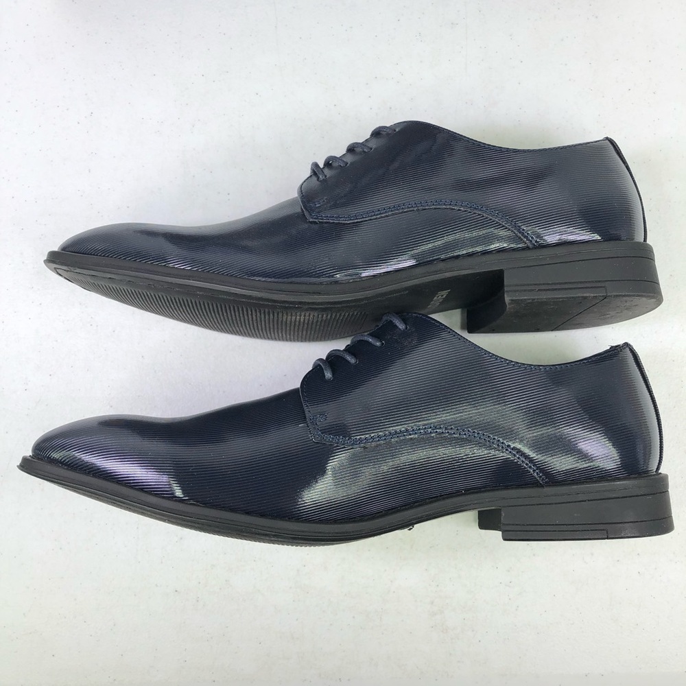 STEVE Madden Crakke Navy Patent Leather Shoes - Picture 4 of 10